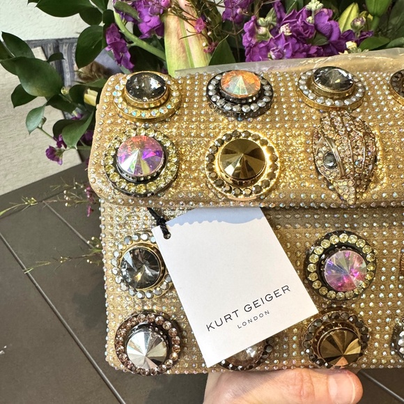 NWT Kurt Geiger Octavia Medium Golden Evening Bag ~ Glamourous! - Picture 4 of 8